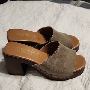 Vero Cuoio Women's Brown Suede Mules